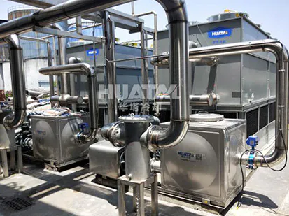 What is the operating principle and characteristic of closed cross flow cooling tower