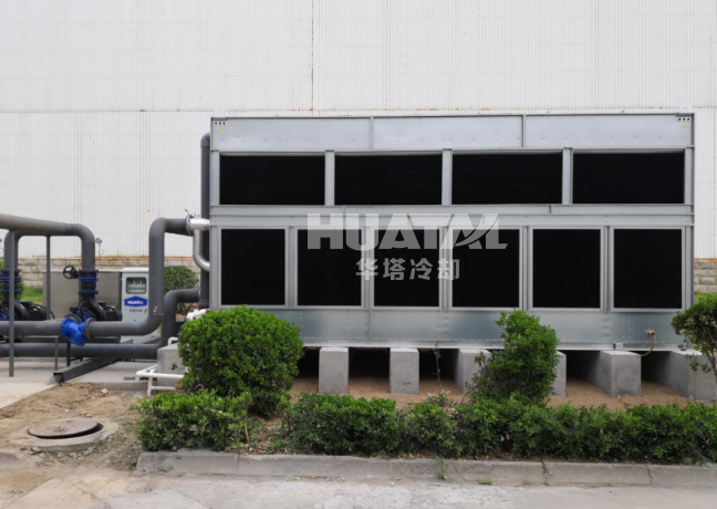 Closed cooling tower for pharmaceutical industry